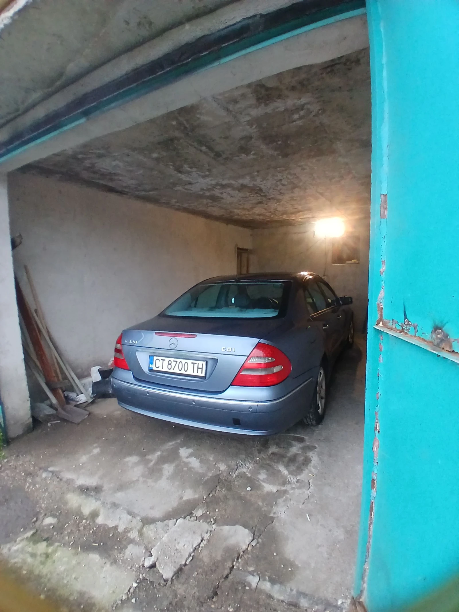 Mercedes-Benz E 320, снимка 4 - Автомобили и джипове - 54478850