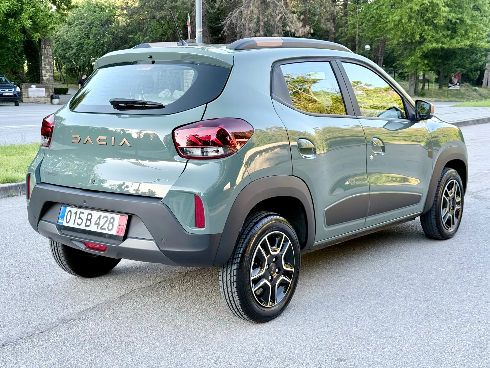 Dacia Spring EXTREME* 65k.c.Facelift* В ГАРАНЦИЯ* Лизинг* , снимка 4 - Автомобили и джипове - 54557115