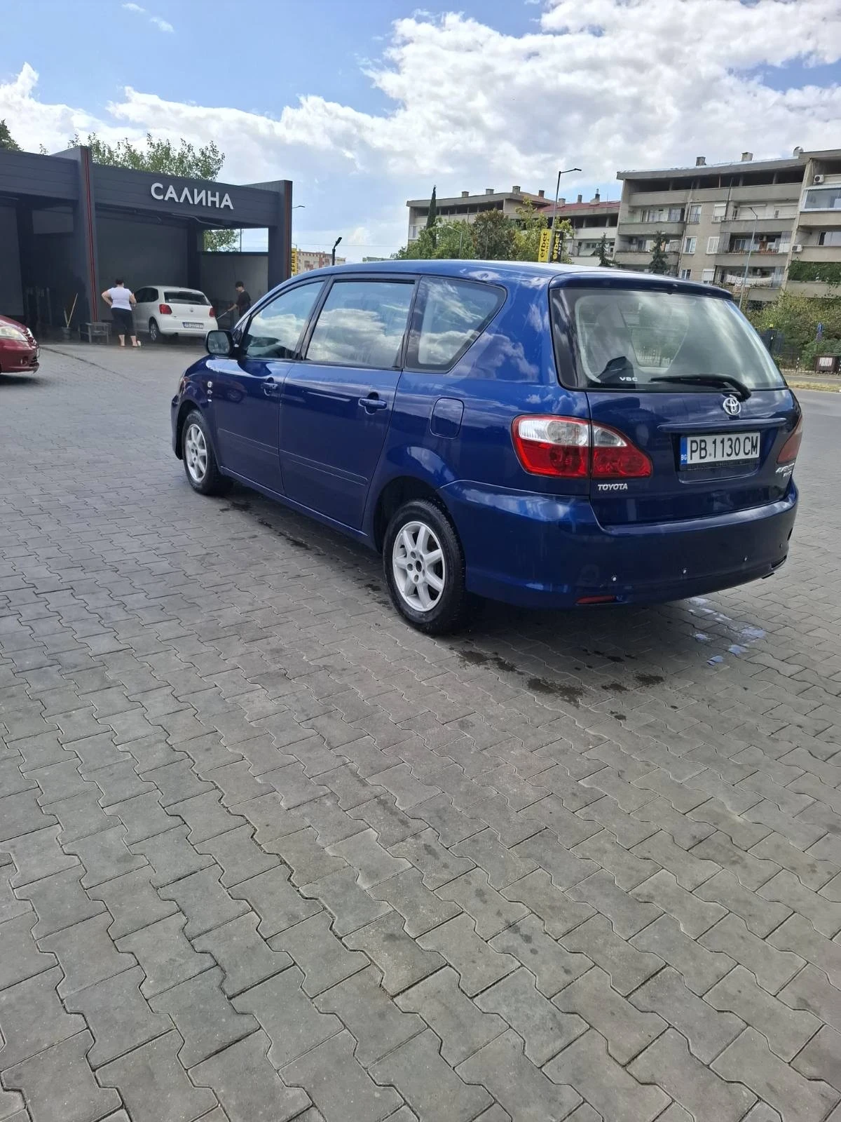 Toyota Avensis verso 2.0 Дизел, снимка 4 - Автомобили и джипове - 54755290