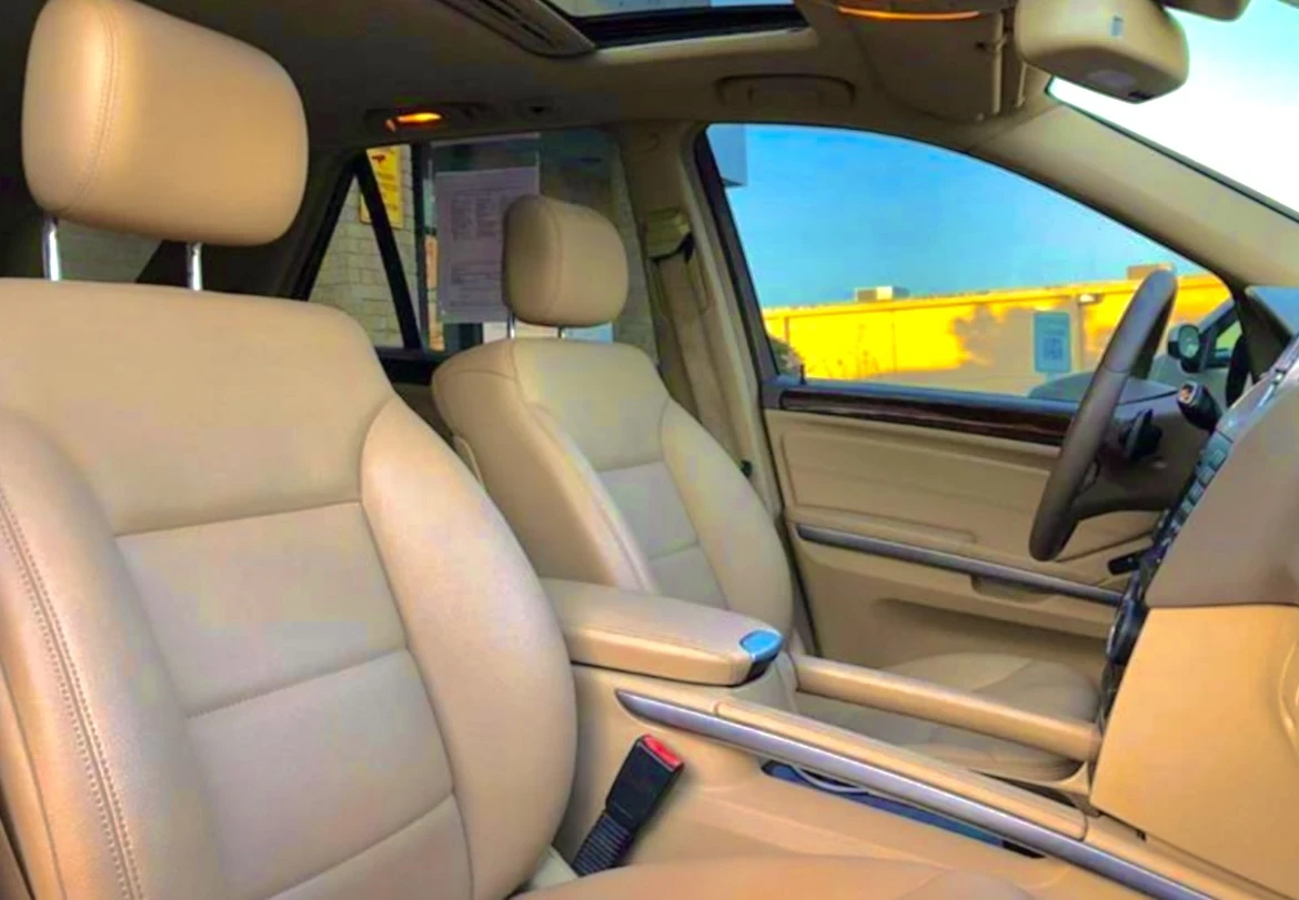 Mercedes-Benz ML 550 AMG LINE* 4MATIC* LPG* HK* KEYLESS* V8* 388, снимка 11 - Автомобили и джипове - 54972034