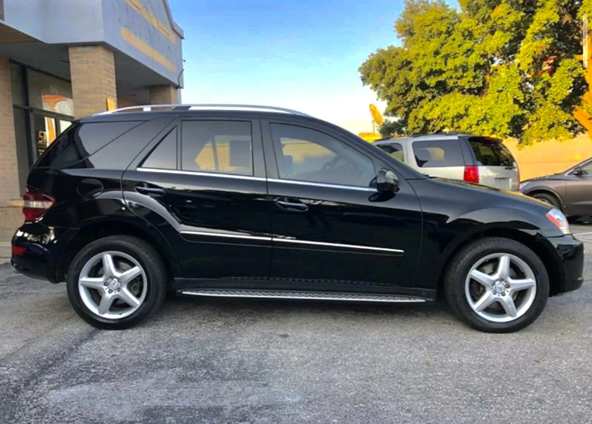 Mercedes-Benz ML 550 AMG LINE* 4MATIC* LPG* HK* KEYLESS* V8* 388, снимка 4 - Автомобили и джипове - 54972034