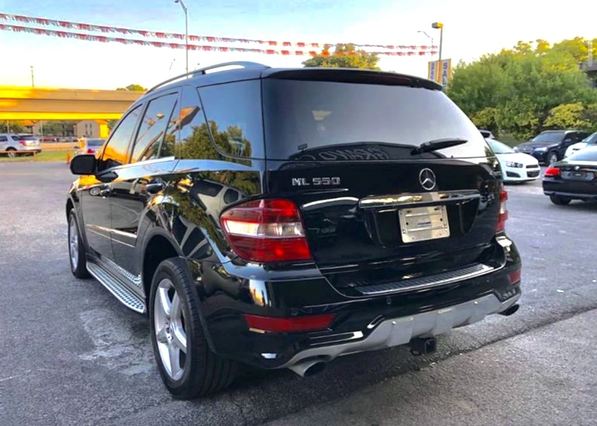 Mercedes-Benz ML 550 AMG LINE* 4MATIC* LPG* HK* KEYLESS* V8* 388, снимка 6 - Автомобили и джипове - 54972034
