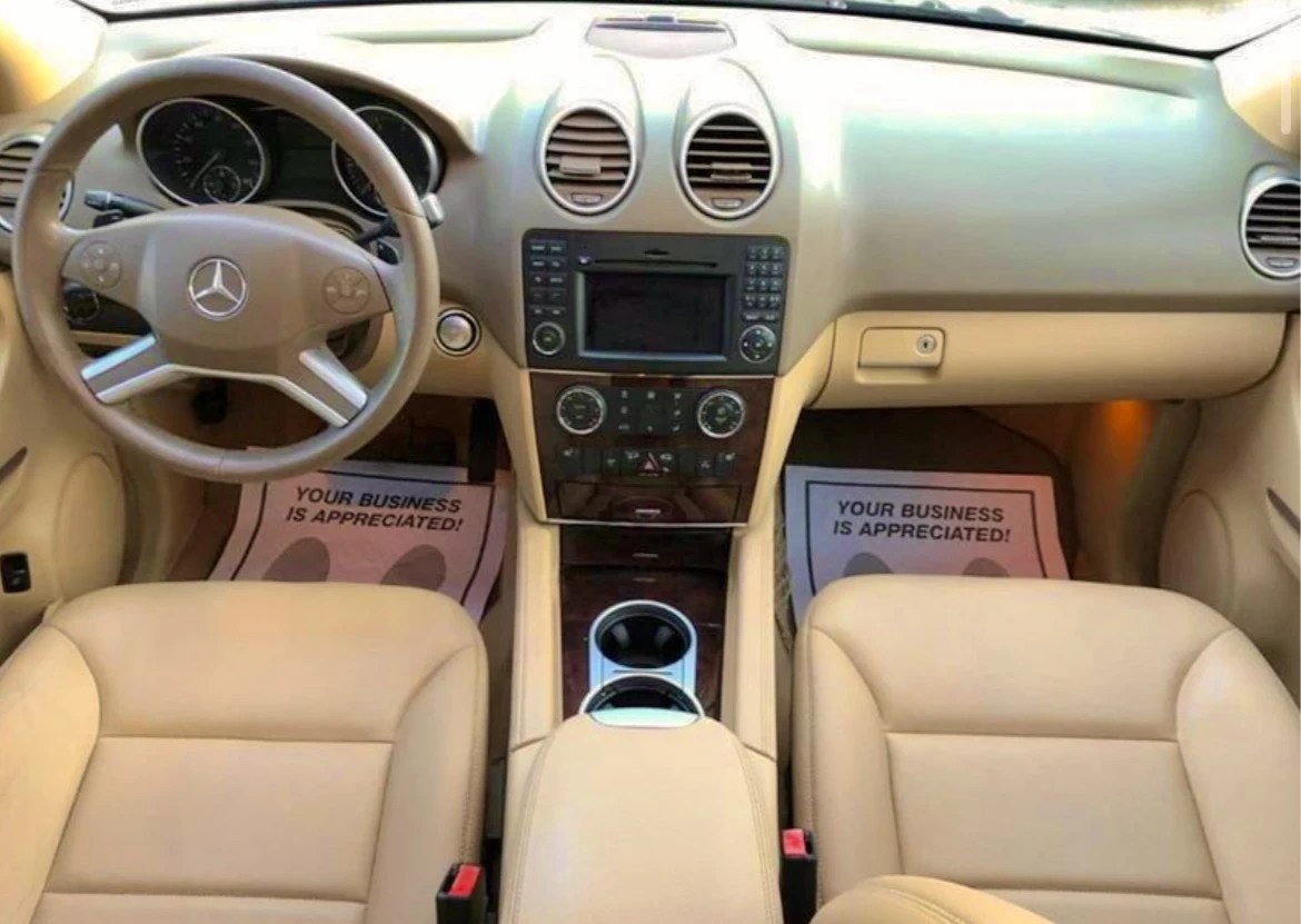 Mercedes-Benz ML 550 AMG LINE* 4MATIC* LPG* HK* KEYLESS* V8* 388, снимка 10 - Автомобили и джипове - 54972034