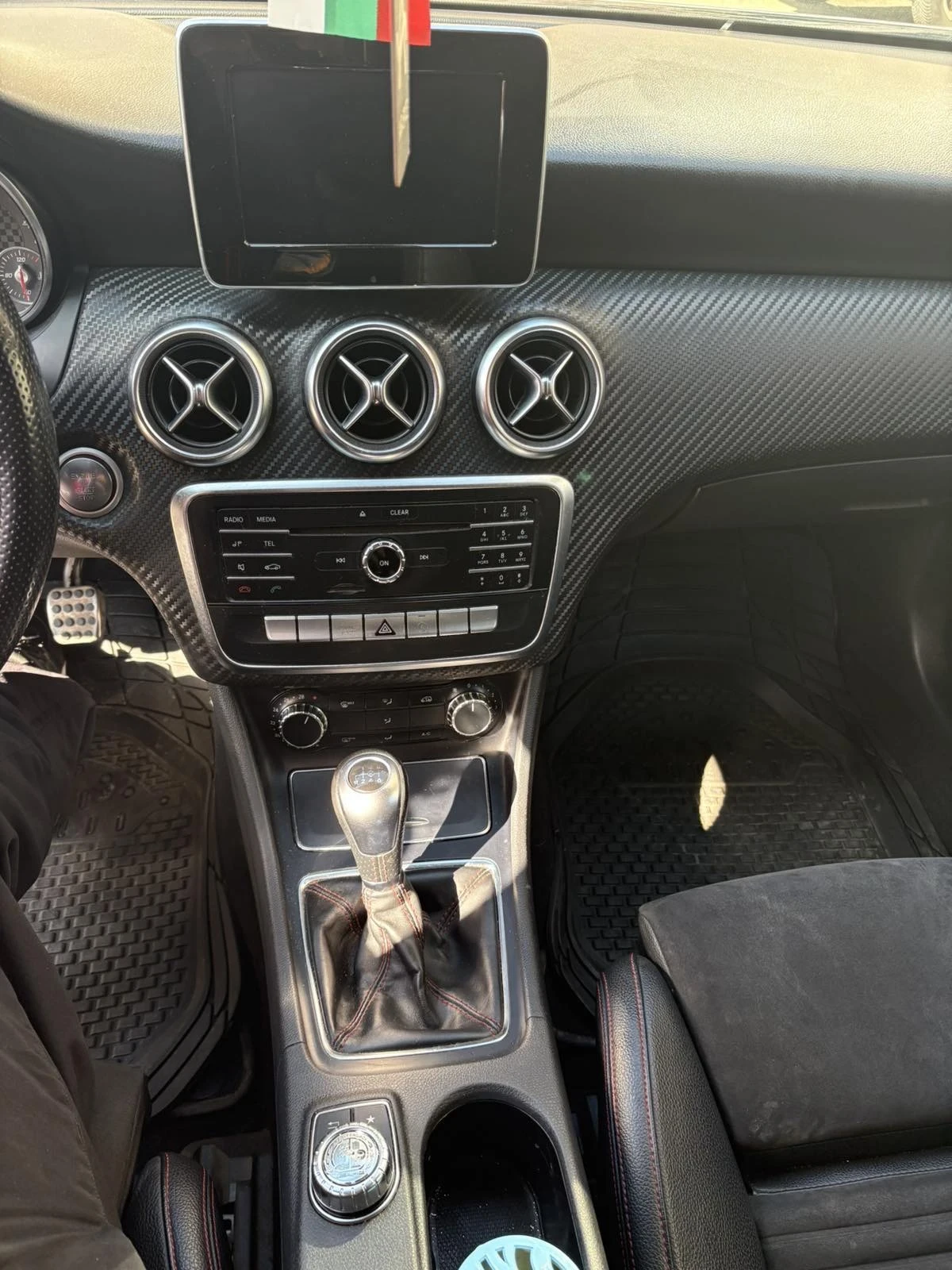 Mercedes-Benz A 180 AMG, снимка 15 - Автомобили и джипове - 55215876