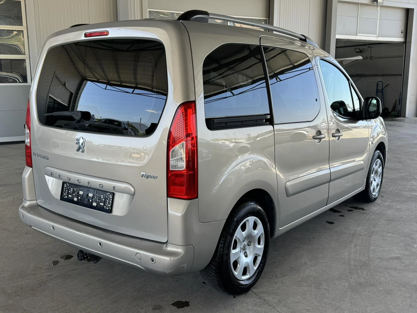 Peugeot Partner 1.6HDI* 112ps* TEPEE* KЛИМАТИК* , снимка 5 - Автомобили и джипове - 55442134