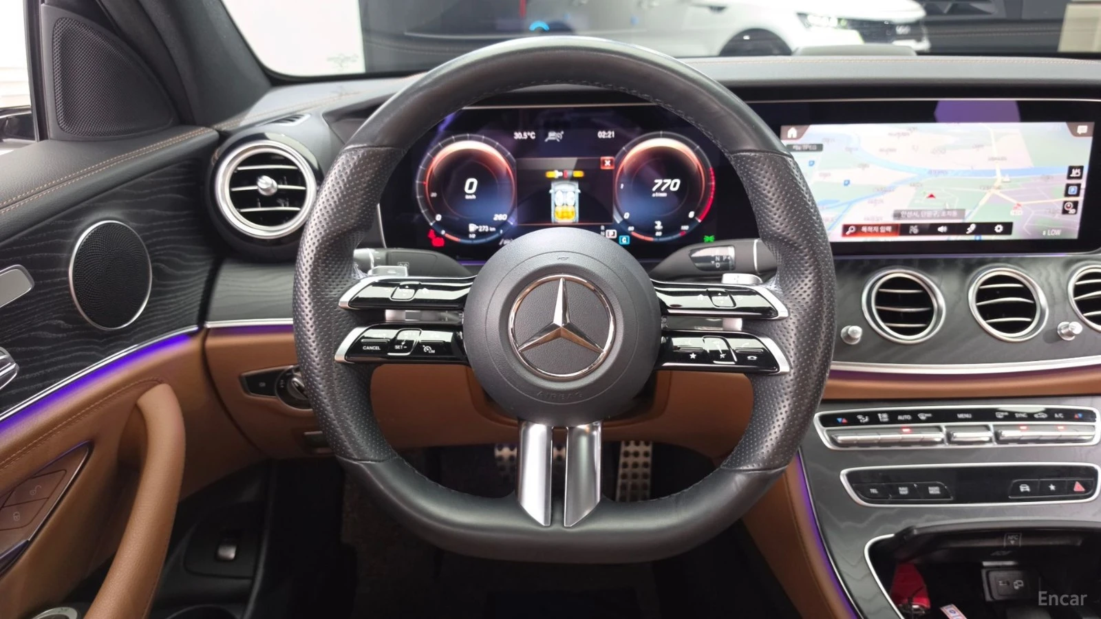 Mercedes-Benz E 220 4MATIC/AMG-LINE/DRIVE-ASSISTS/SUNROOF | Mobile.bg � ����������� 7