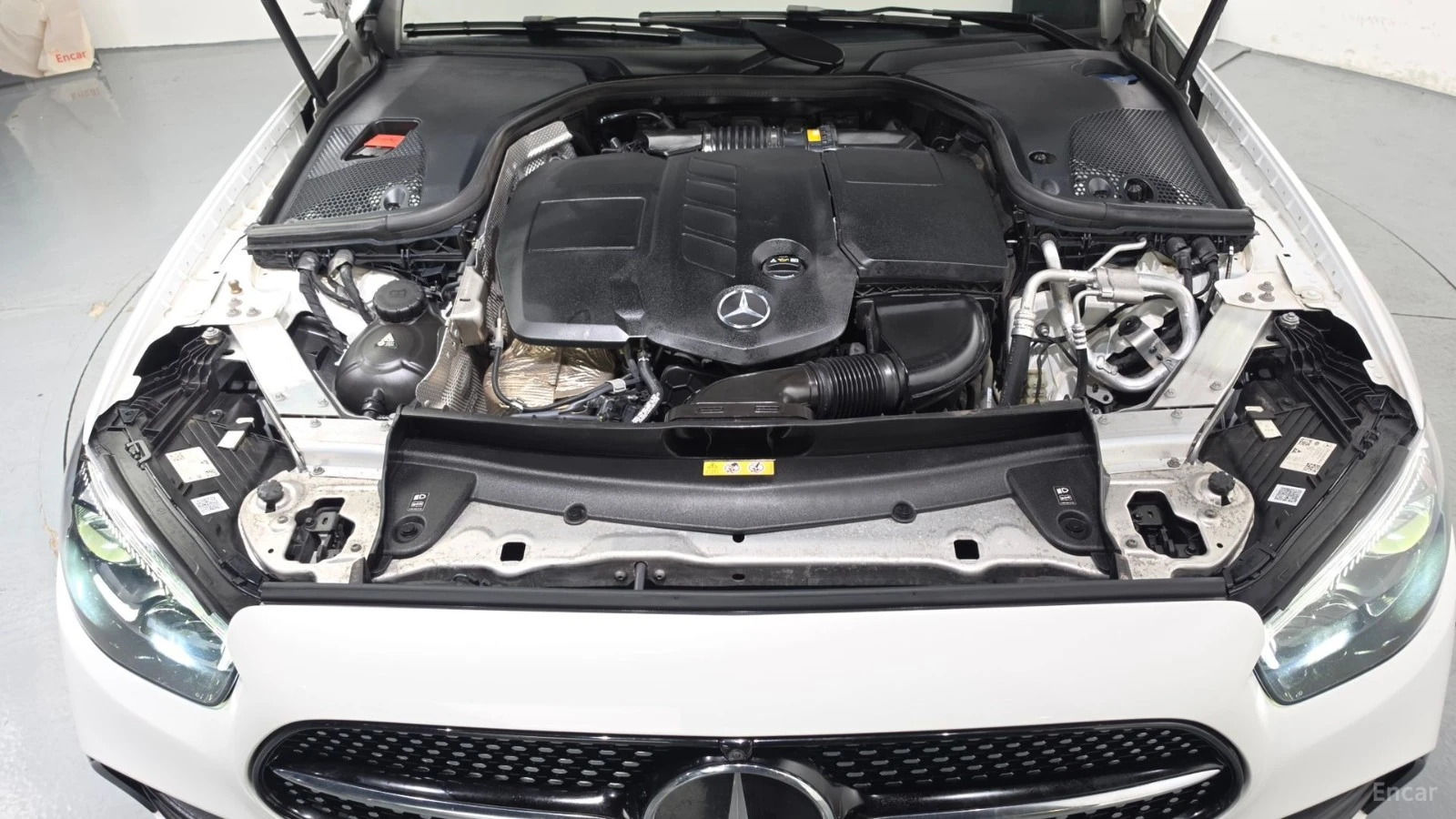 Mercedes-Benz E 220 4MATIC/AMG-LINE/DRIVE-ASSISTS/SUNROOF | Mobile.bg � ����������� 16
