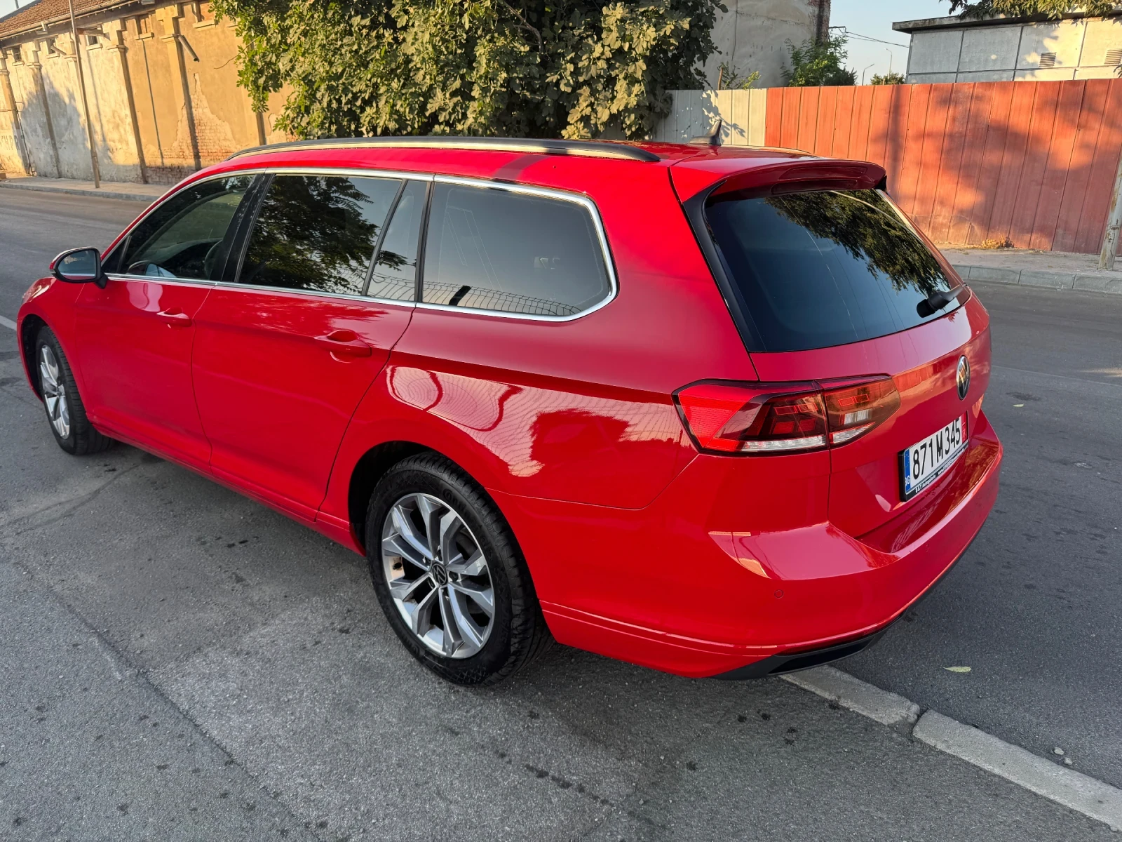 VW Passat 2.0 Дигитал, снимка 10 - Автомобили и джипове - 55774569
