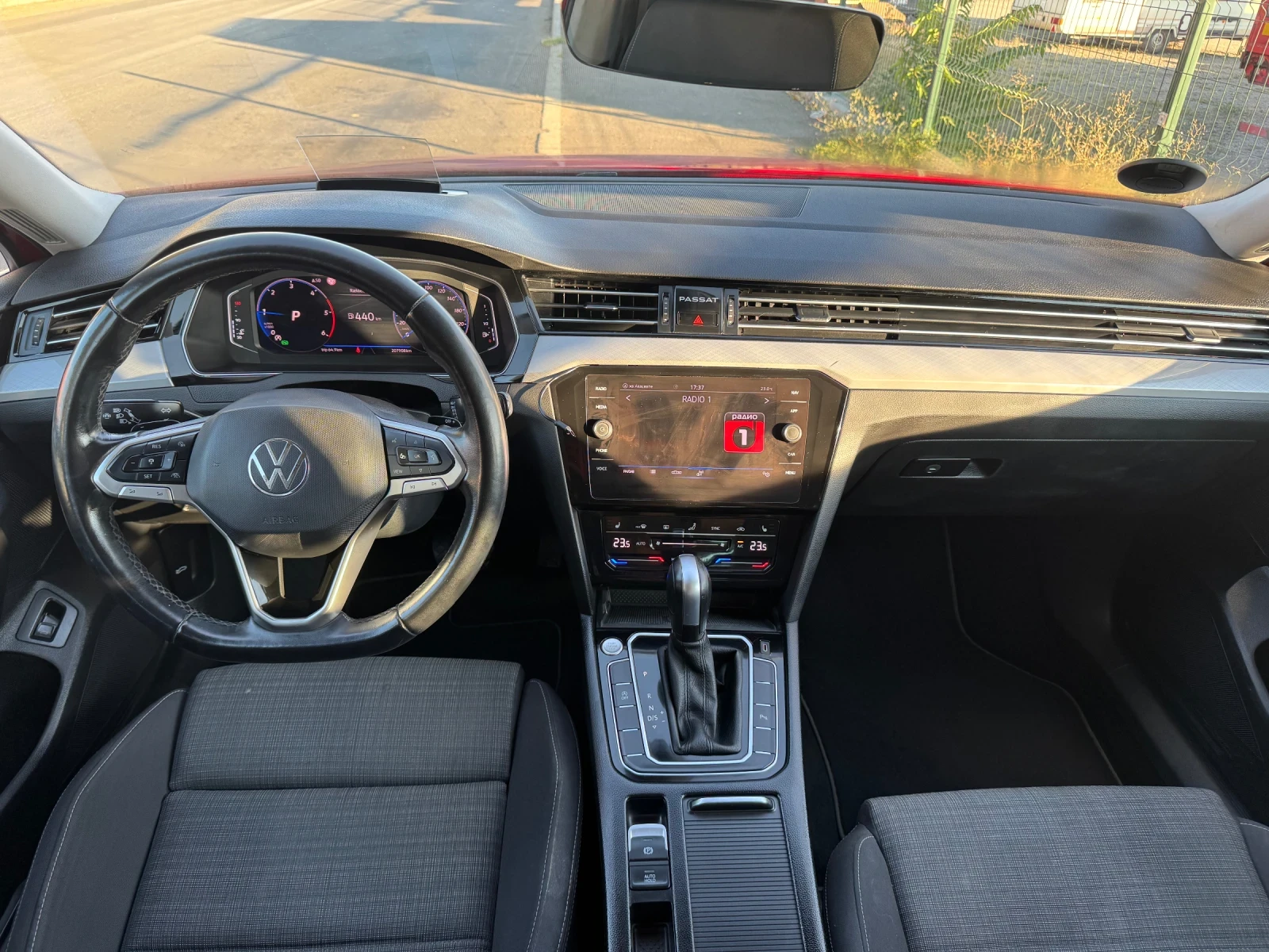VW Passat 2.0 Дигитал, снимка 5 - Автомобили и джипове - 55774569