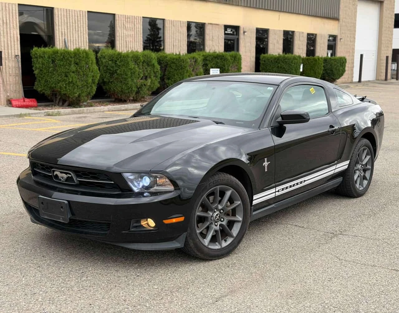 Ford Mustang * V6 * CARFAX * 
