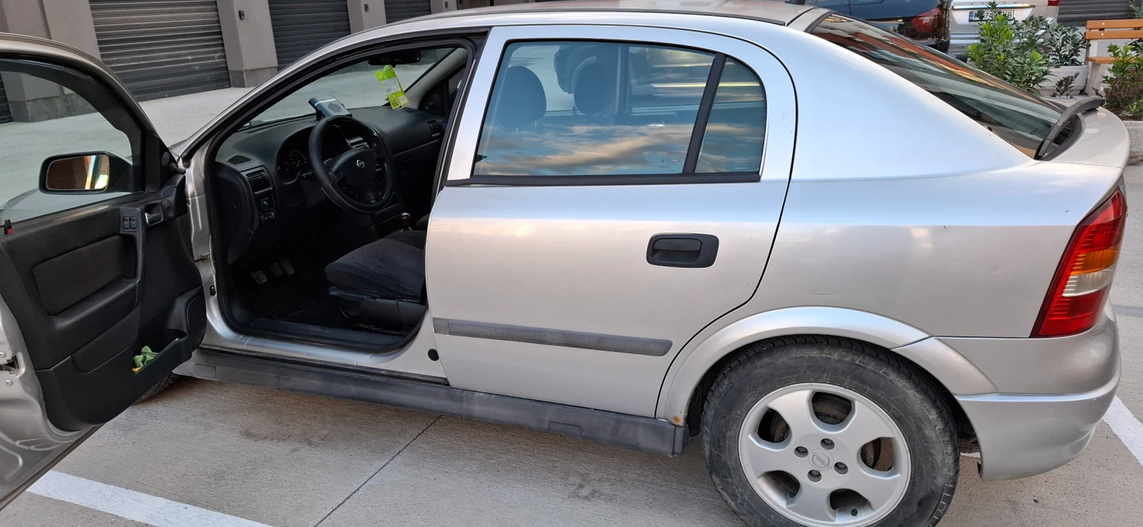 Opel Astra, снимка 6 - Автомобили и джипове - 56261296