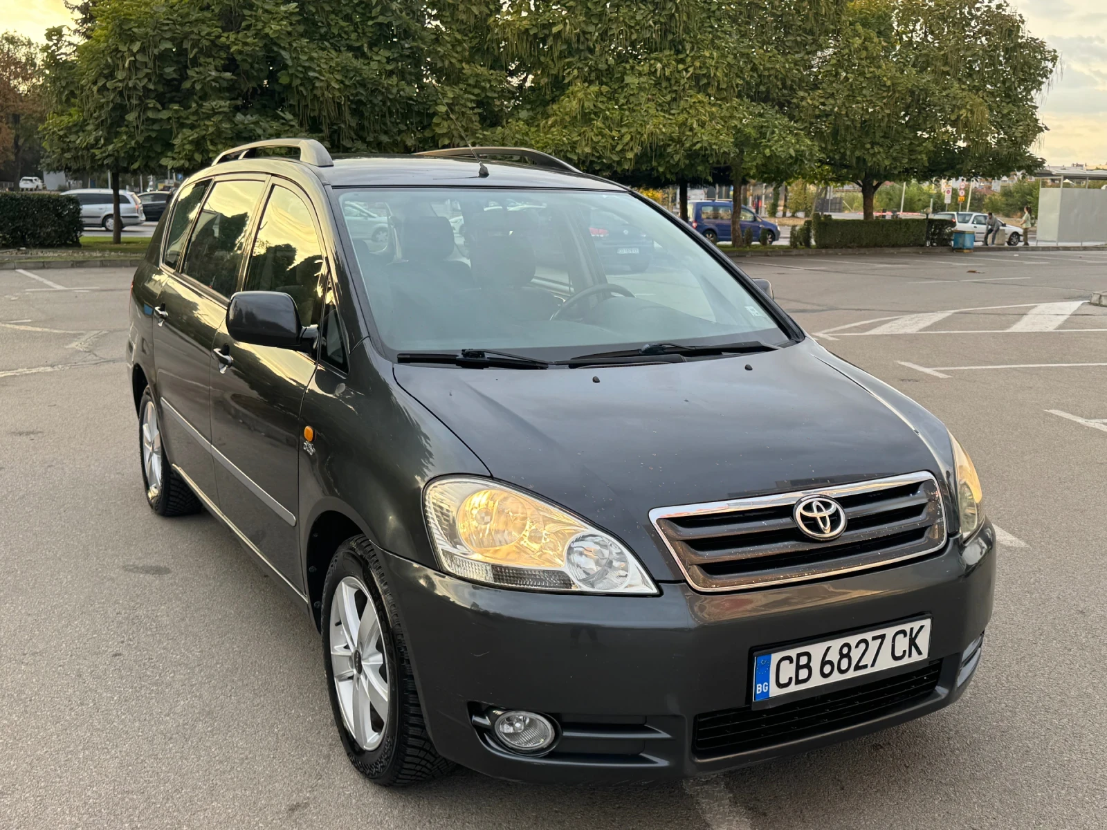 Toyota Avensis verso