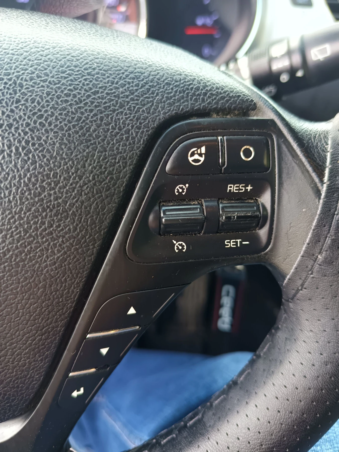 Kia Ceed 1, 6 CRDI , снимка 6 - Автомобили и джипове - 56684207