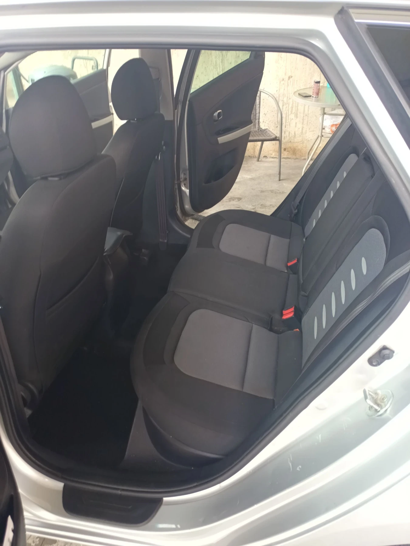 Kia Ceed 1, 6 CRDI , снимка 13 - Автомобили и джипове - 56684207