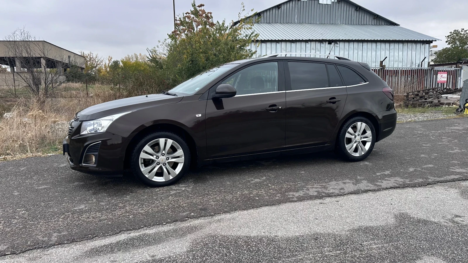 Chevrolet Cruze 1, 7, снимка 2 - Автомобили и джипове - 56746854