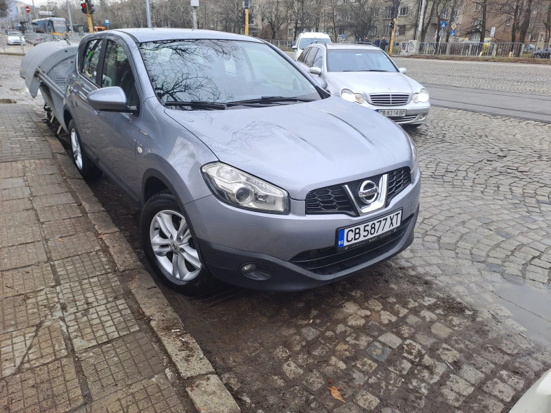 Nissan Qashqai 1.6 131 кс 4х4, снимка 1 - Автомобили и джипове - 46909646