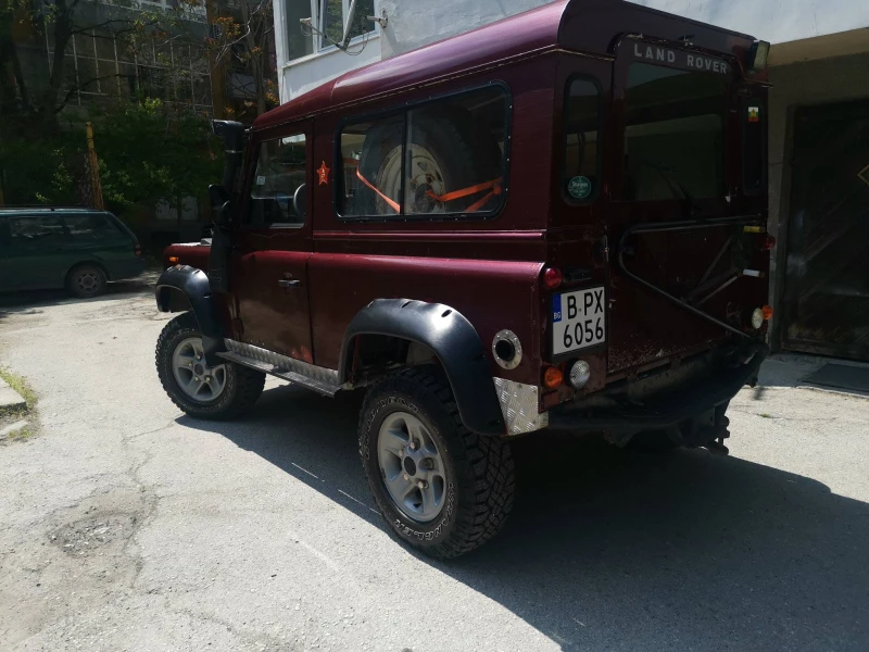Land Rover Defender 200 TDi, снимка 12 - Автомобили и джипове - 52408563