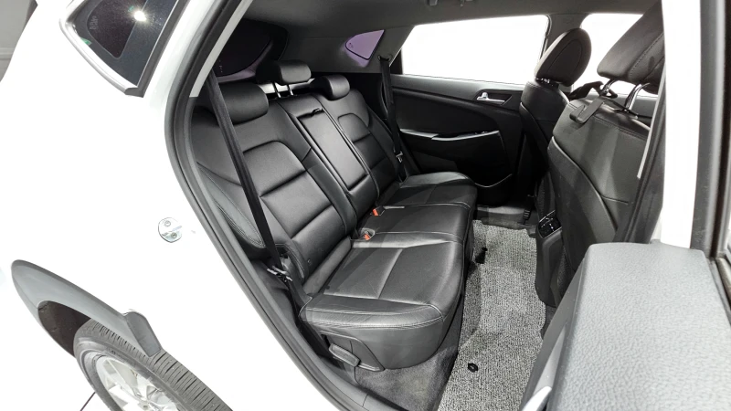 Hyundai Tucson 2.0 2WD MODERN autogeorge.com, снимка 11 - Автомобили и джипове - 51903431
