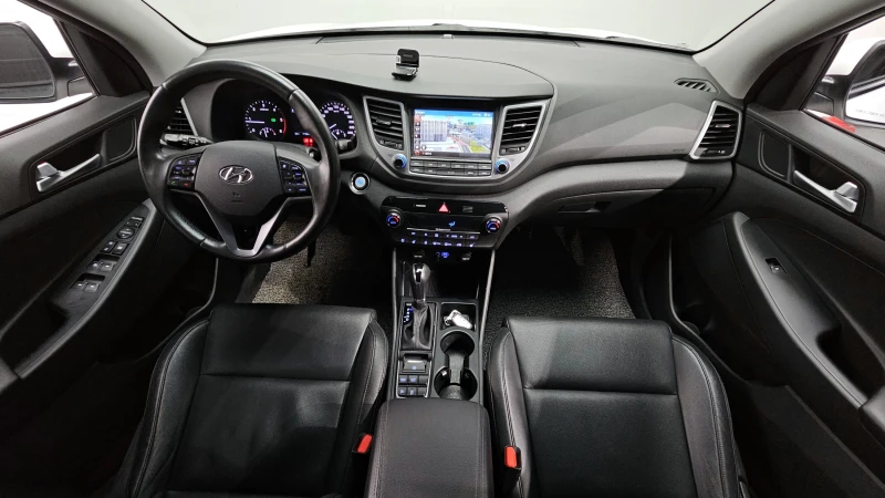 Hyundai Tucson 2.0 2WD MODERN autogeorge.com, снимка 6 - Автомобили и джипове - 51903431