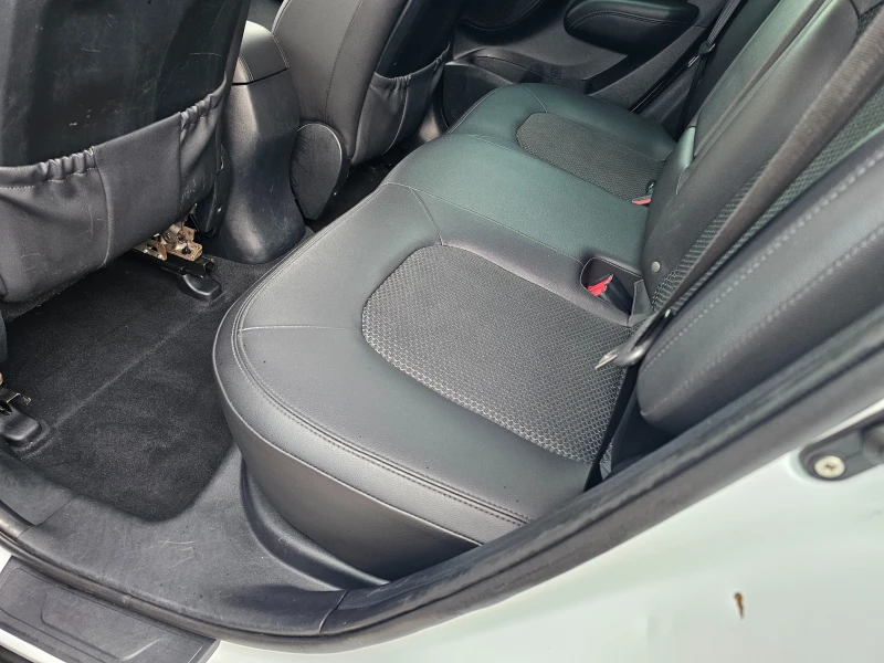 Hyundai IX35 2.0i 4x4, снимка 5 - Автомобили и джипове - 52075785