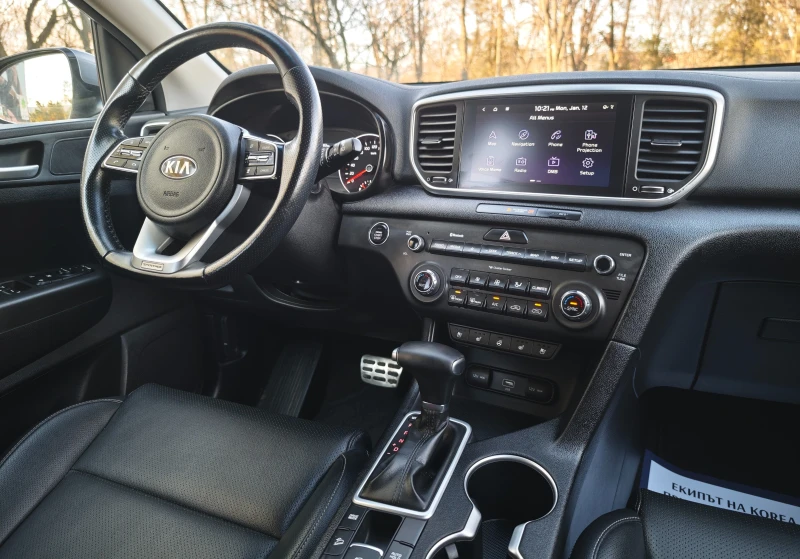 Kia Sportage 2.0 CRDI, снимка 15 - Автомобили и джипове - 53077651