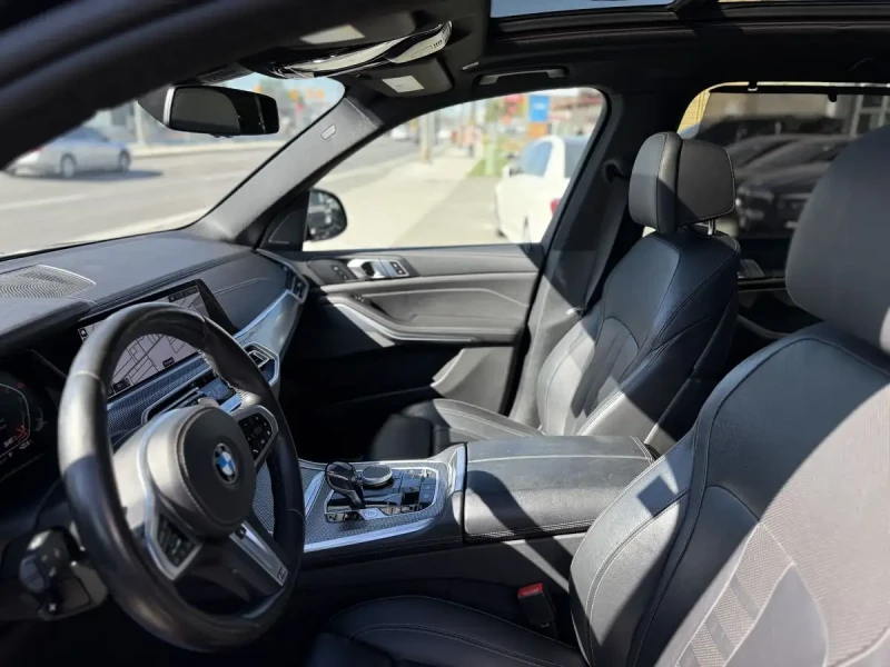 BMW X5 M-pkg* Harman/Kardon* Head-Up* 360View* Пaно* Подг, снимка 8 - Автомобили и джипове - 53112845