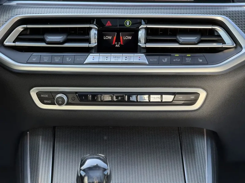 BMW X5 M-pkg* Harman/Kardon* Head-Up* 360View* Пaно* Подг, снимка 16 - Автомобили и джипове - 53112845