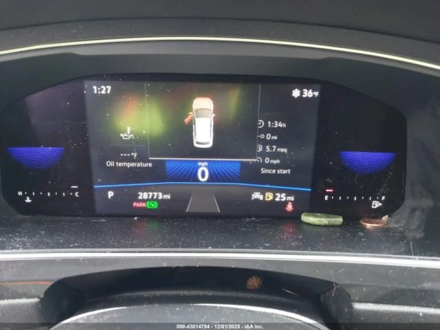 VW Tiguan 2.0T S* Keyless* Подгрев* НАВИ* Клип на мотор* CAR, снимка 11 - Автомобили и джипове - 53136502