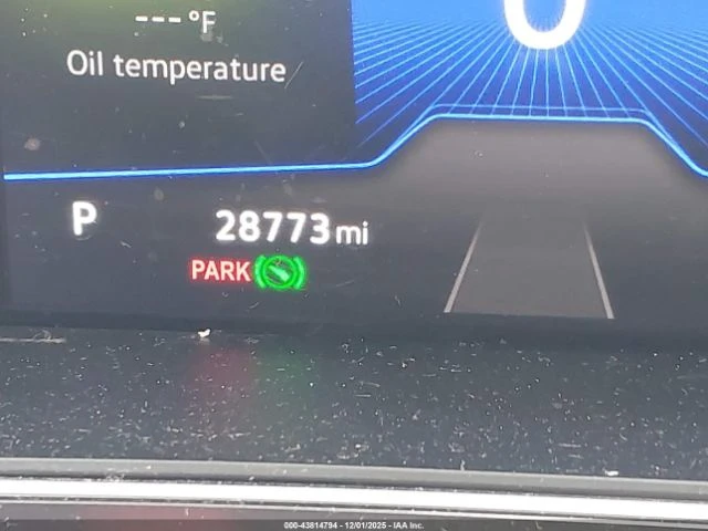 VW Tiguan 2.0T S* Keyless* Подгрев* НАВИ* Клип на мотор* CAR, снимка 16 - Автомобили и джипове - 53136502