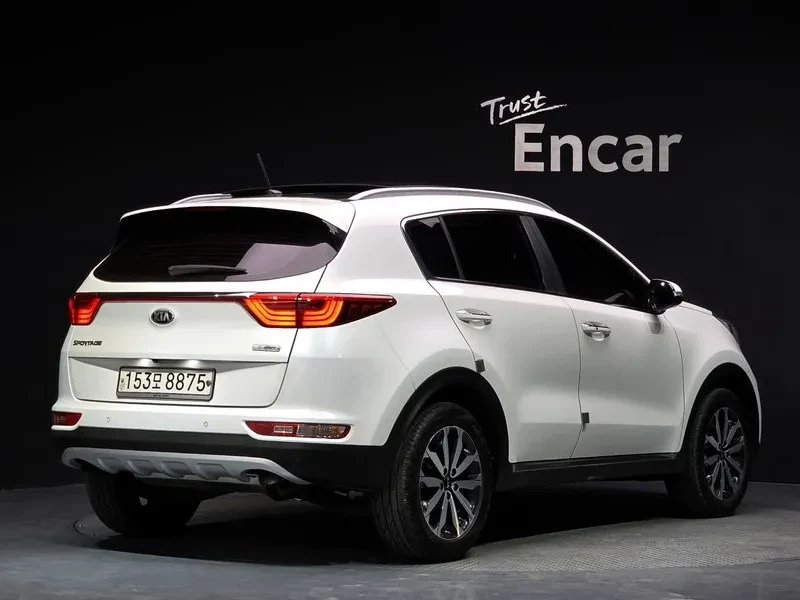 Kia Sportage 4Th Generation Diesel 1.7 2Wd Noblesse, снимка 2 - Автомобили и джипове - 55049447
