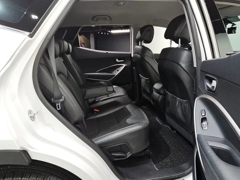Hyundai Santa fe 2.0 2WD PREMIUM, снимка 12 - Автомобили и джипове - 56325678