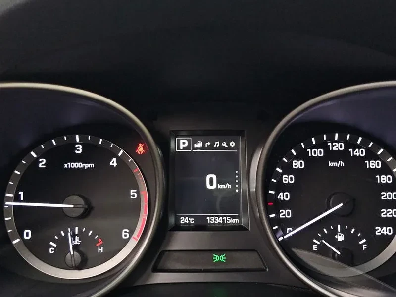 Hyundai Santa fe 2.0 2WD PREMIUM, снимка 8 - Автомобили и джипове - 56325678