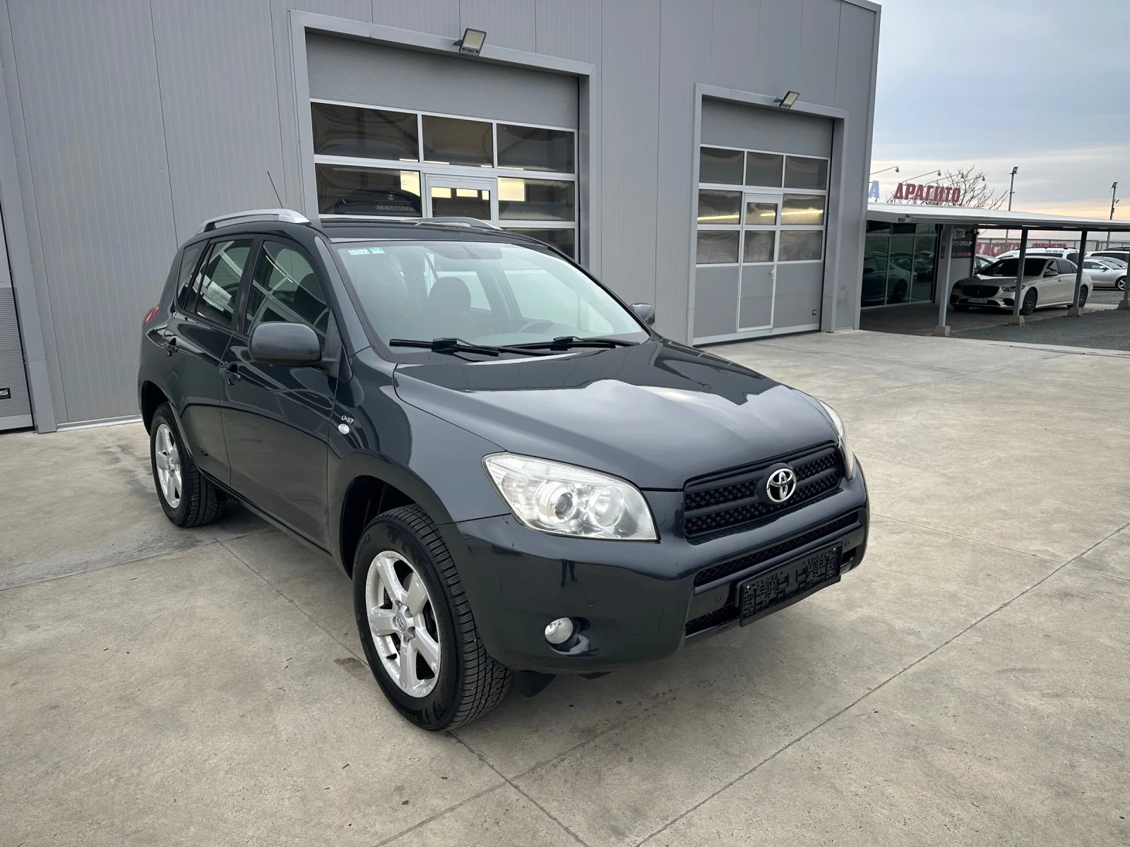 Toyota Rav4 2.2D4D-4x4-136кс. - изображение 2