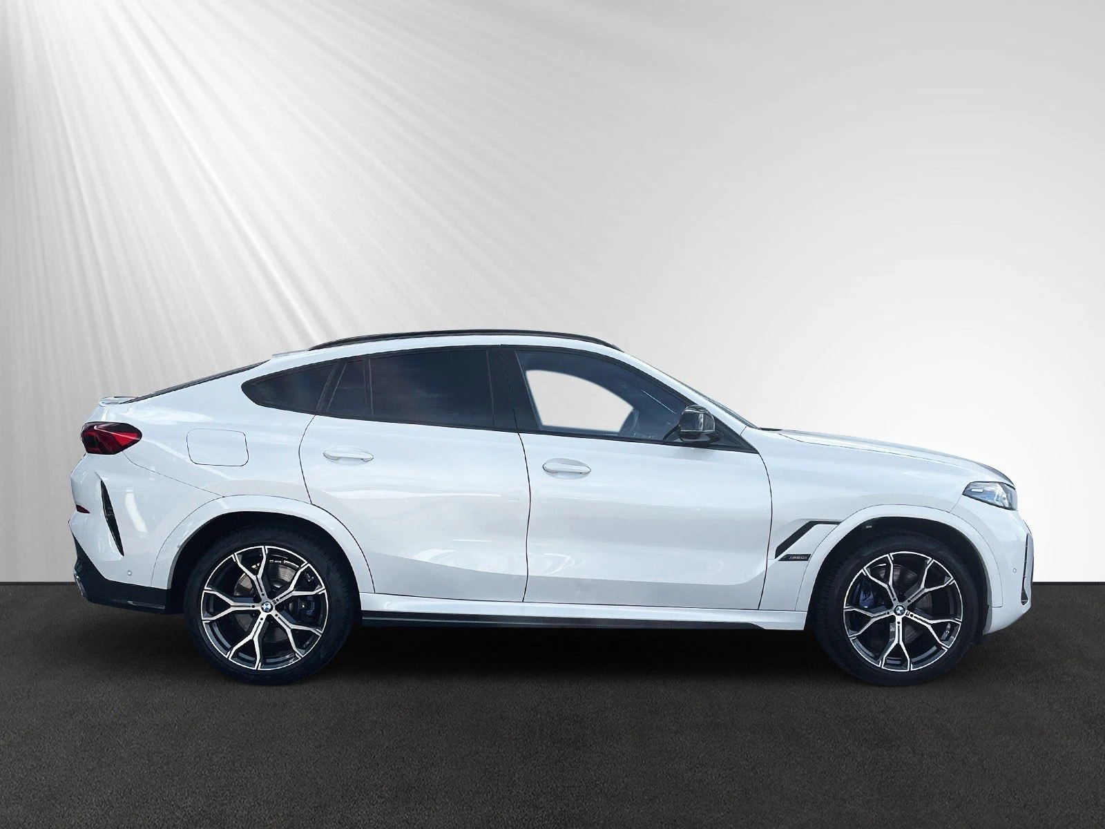 BMW X6 M60i/Xdrive/AHK/Pano/HuD/Harman Kardon - изображение 2