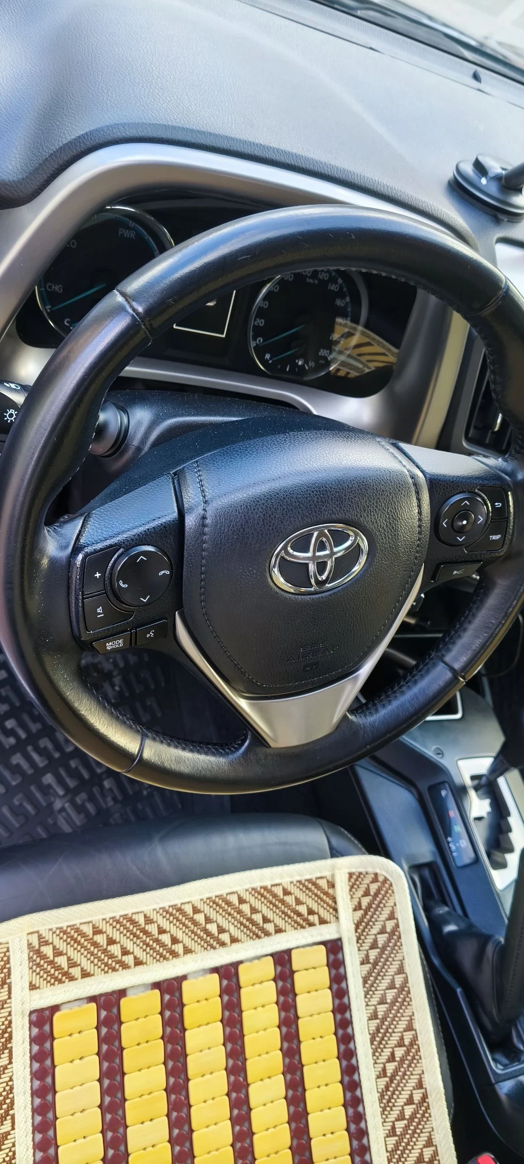 Toyota Rav4 Hibrit - изображение 5