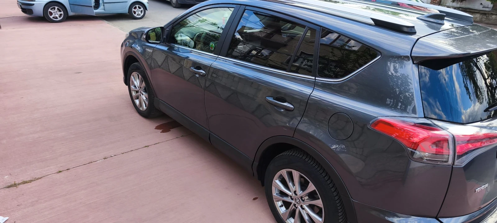Toyota Rav4 Hibrit - изображение 3
