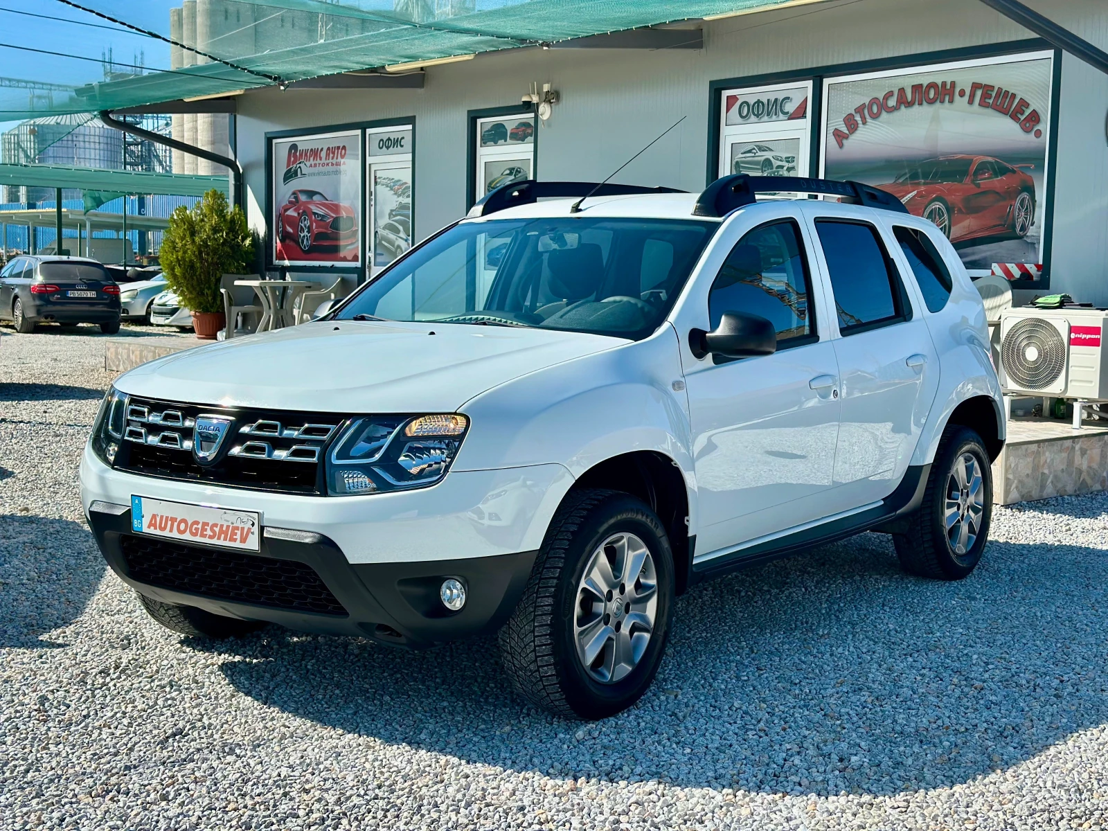 Dacia Duster 1.6 i-GPL - изображение 2