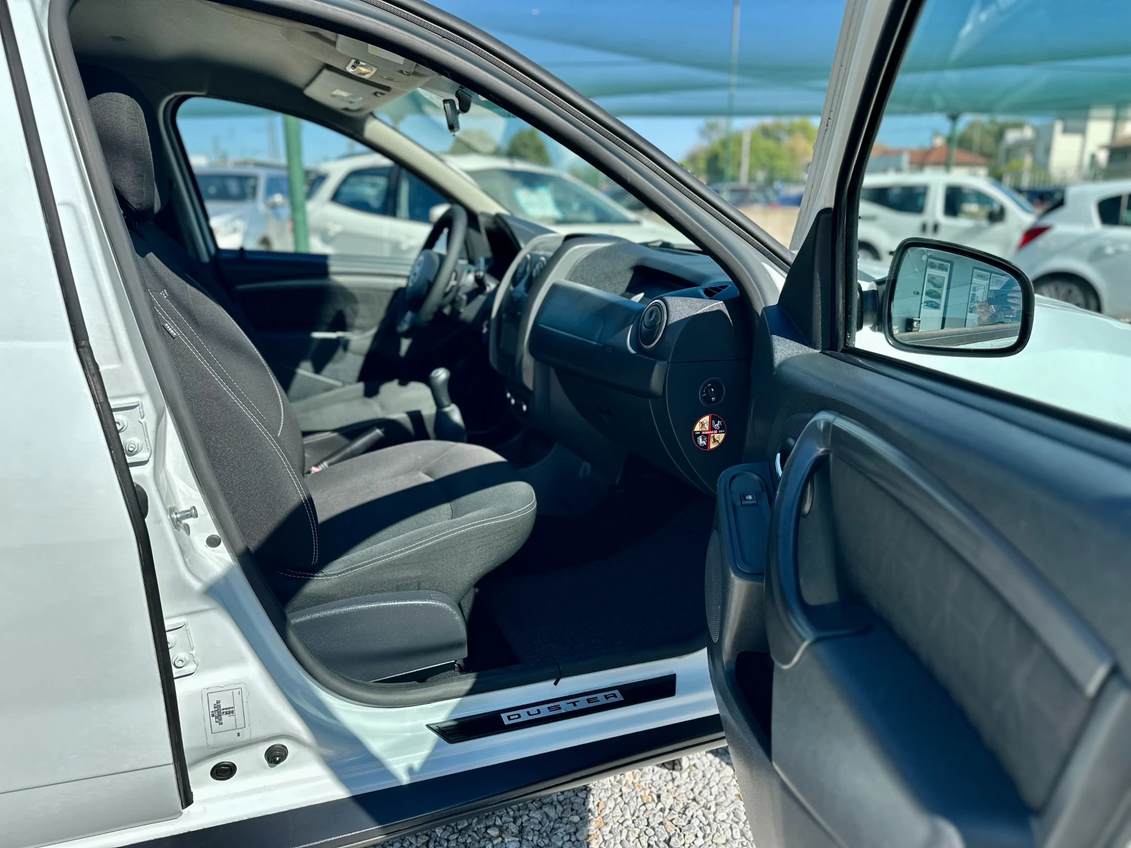 Dacia Duster 1.6 i-GPL - изображение 7