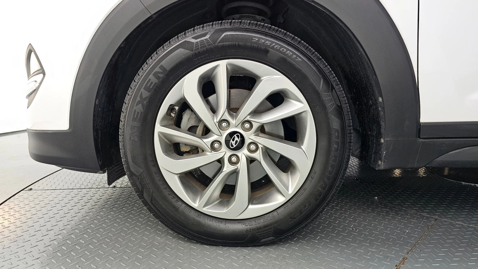 Hyundai Tucson 2.0 2WD MODERN - изображение 5