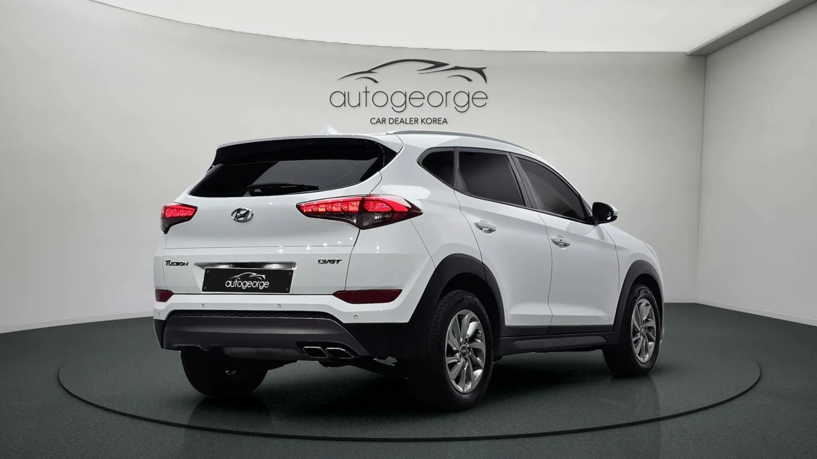 Hyundai Tucson 2.0 2WD MODERN - изображение 2