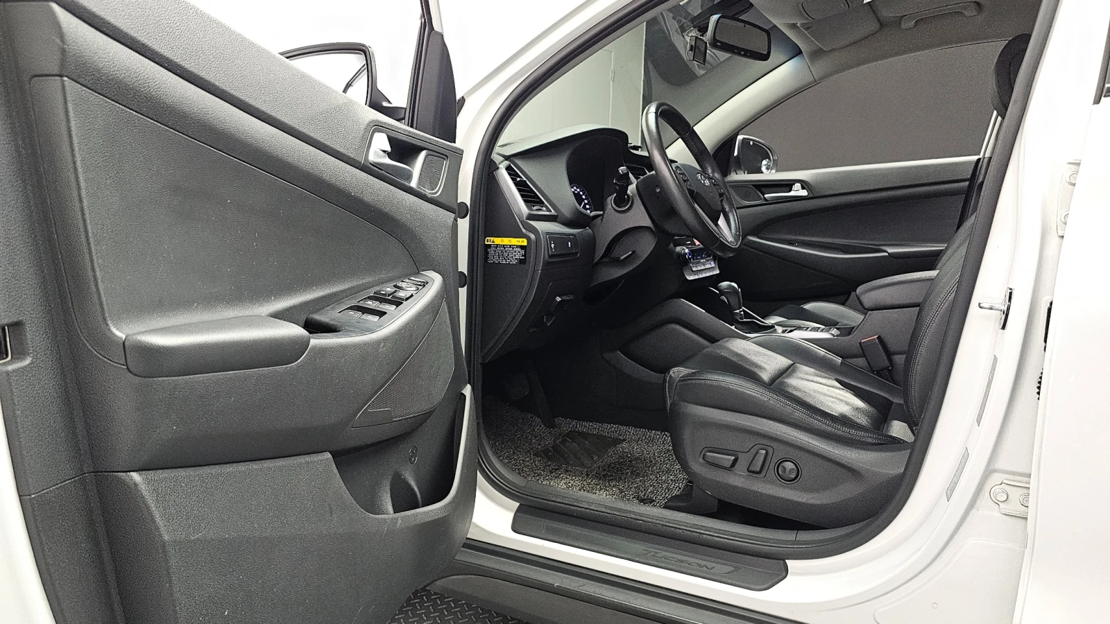 Hyundai Tucson 2.0 2WD MODERN - изображение 9