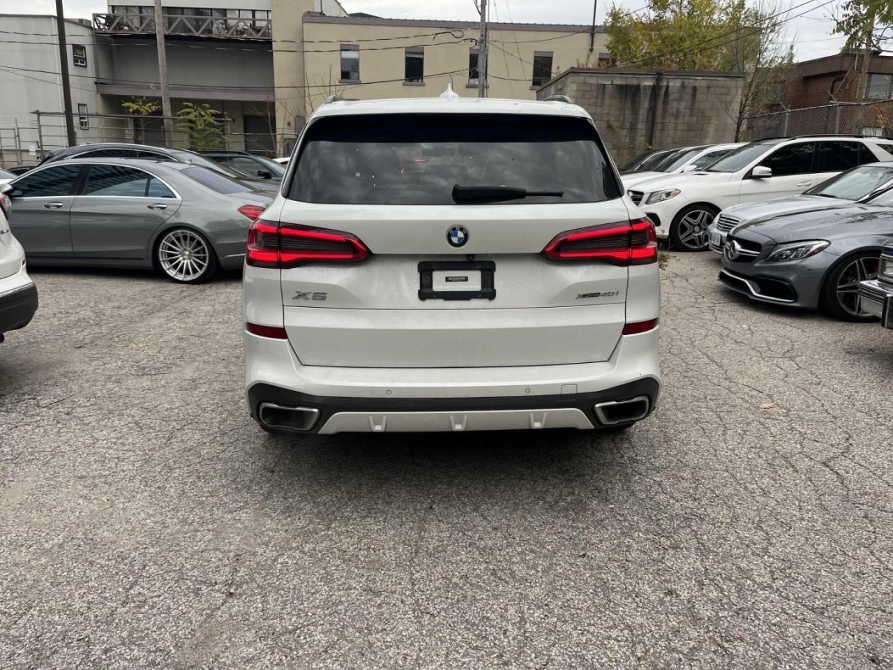 BMW X5 M-pkg* Xdrive* Massage* HUD* Harman/Kardon* Distro - изображение 3