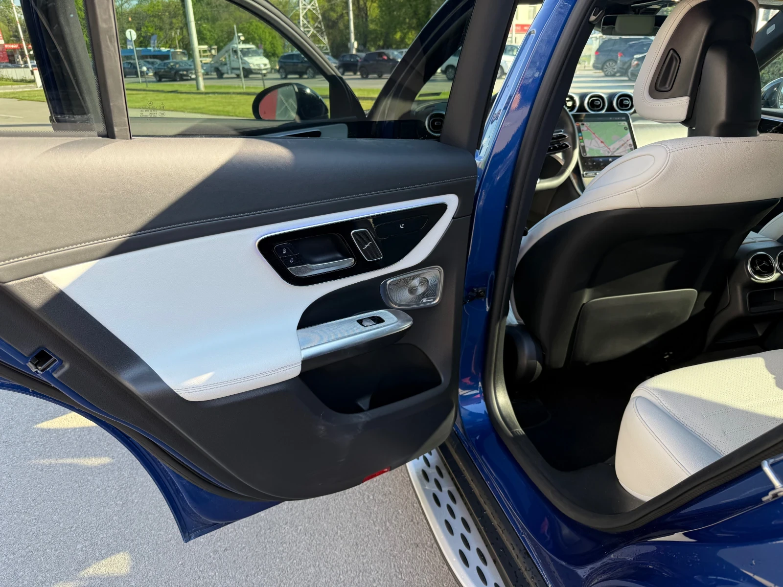 Mercedes-Benz GLC 300 4 matic, снимка 11 - Автомобили и джипове - 54433437