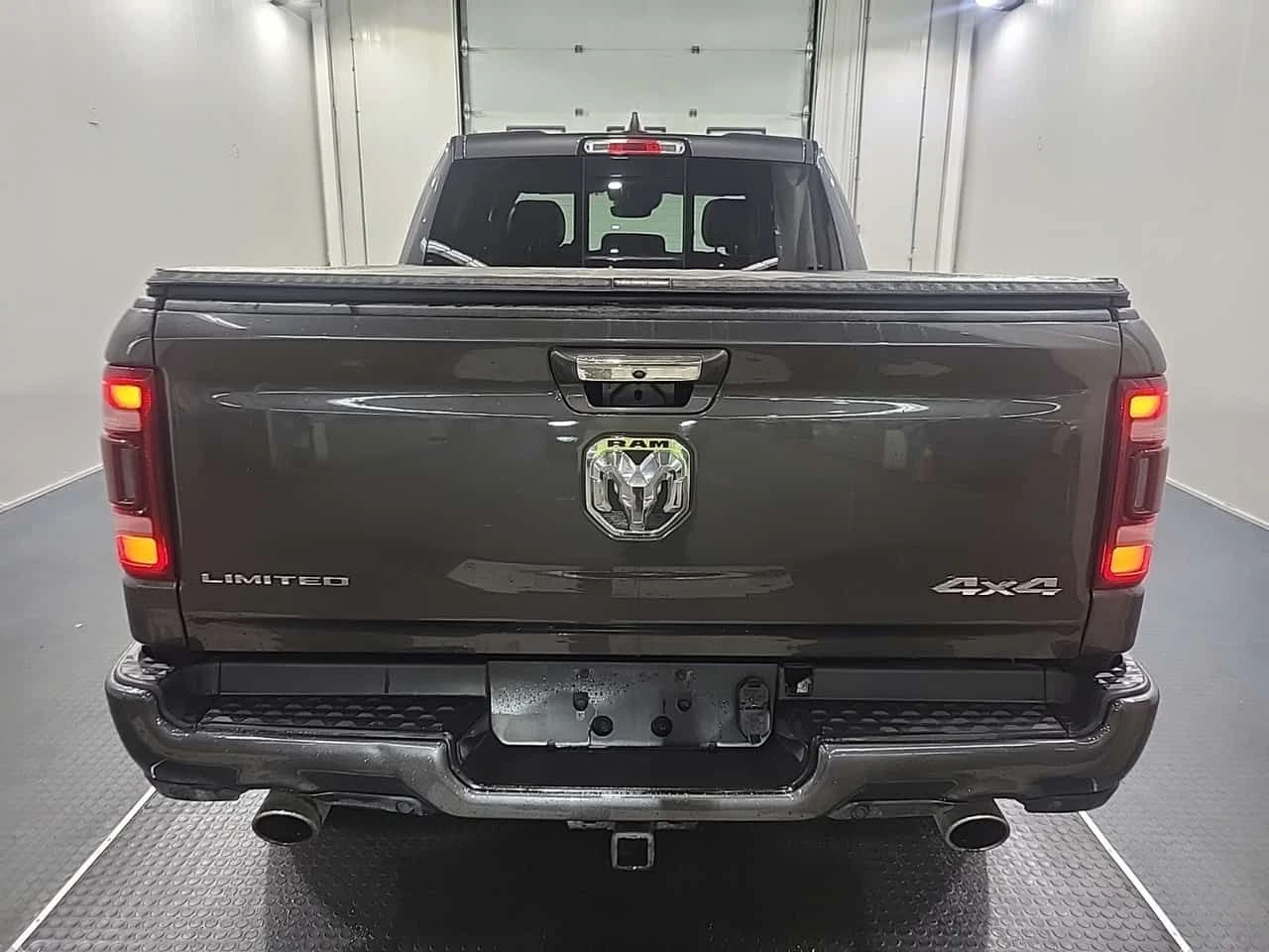 Dodge RAM 1500 * LIMITED CREW * H/K * ОДБУХВАНЕ * 2 КЛЮЧА , снимка 17 - Автомобили и джипове - 54597162