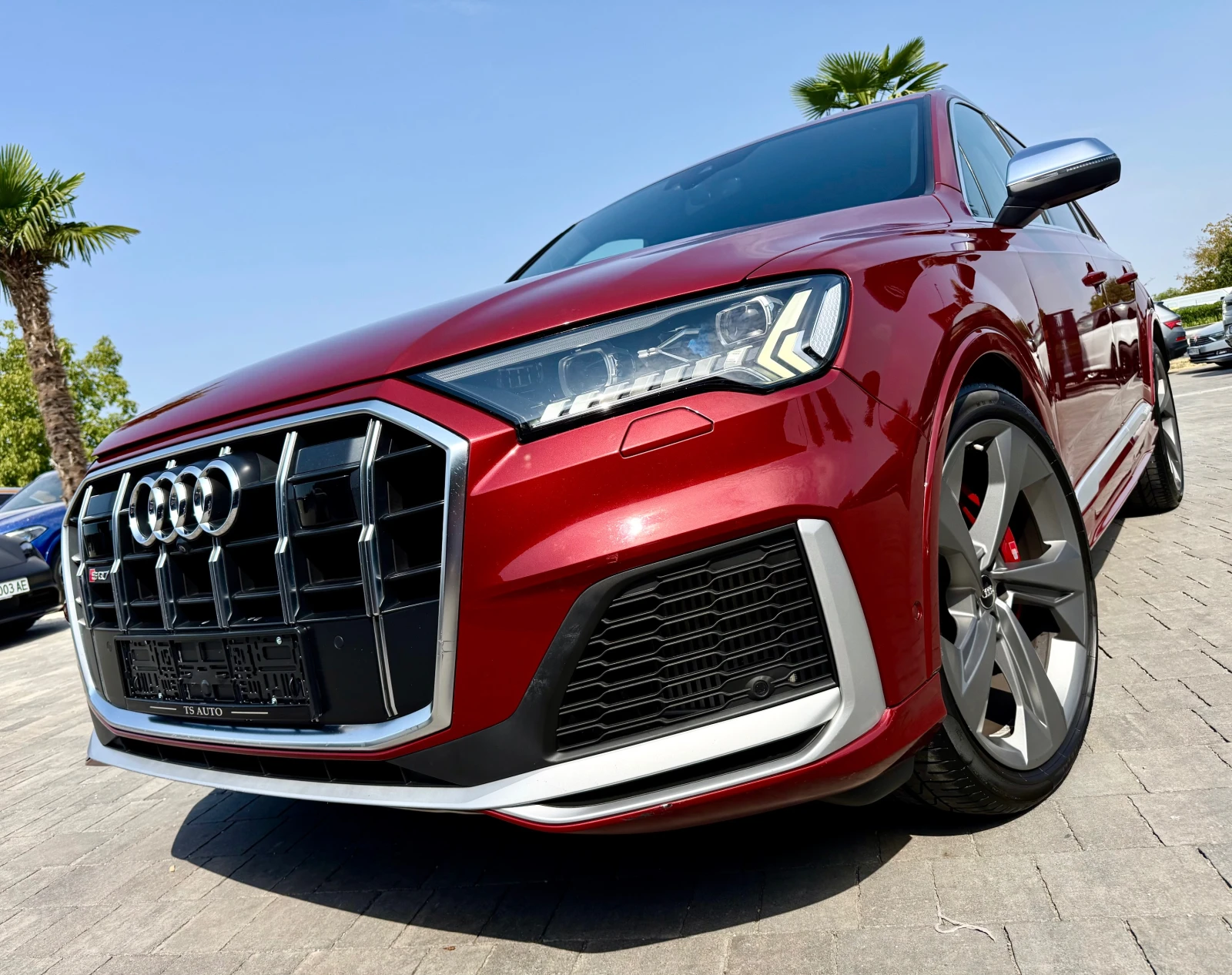 Audi SQ7 MAX full* CARBON PAKET* FUL LED FAR* 6+ 1 места