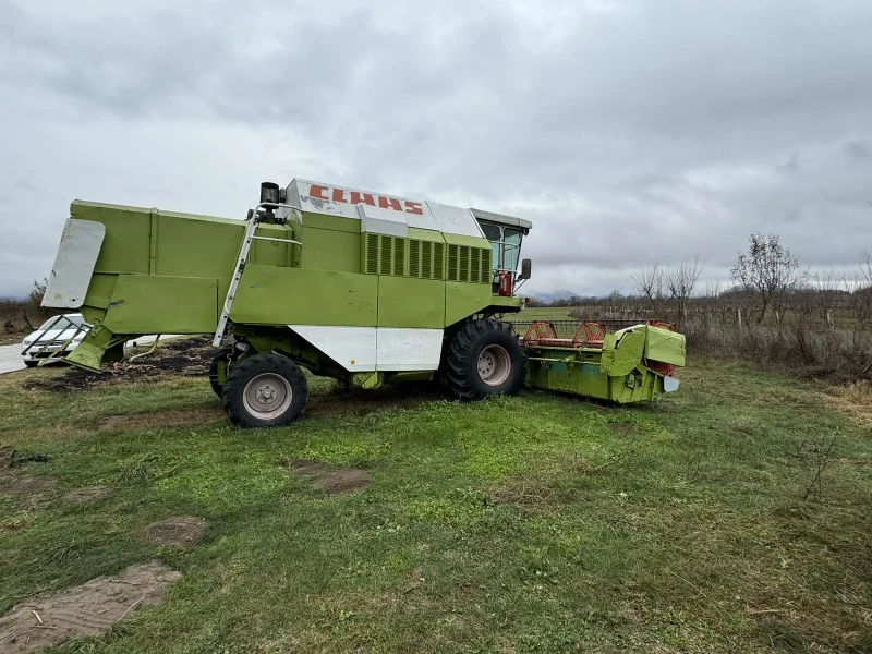 Комбайн Claas Dominator 108 SL, снимка 4 - Селскостопанска техника - 48003020