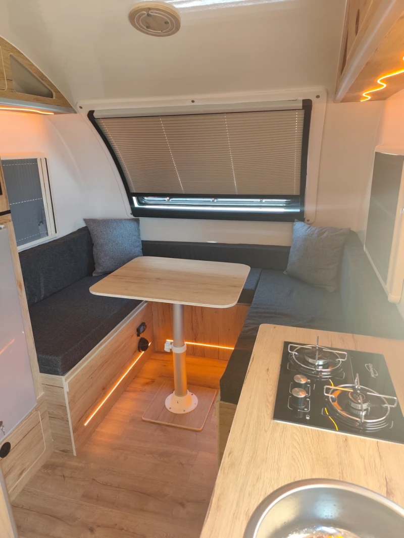 Каравана Други 414C НОВА с всички екстри и гаранция, снимка 2 - Каравани и кемпери - 52770464