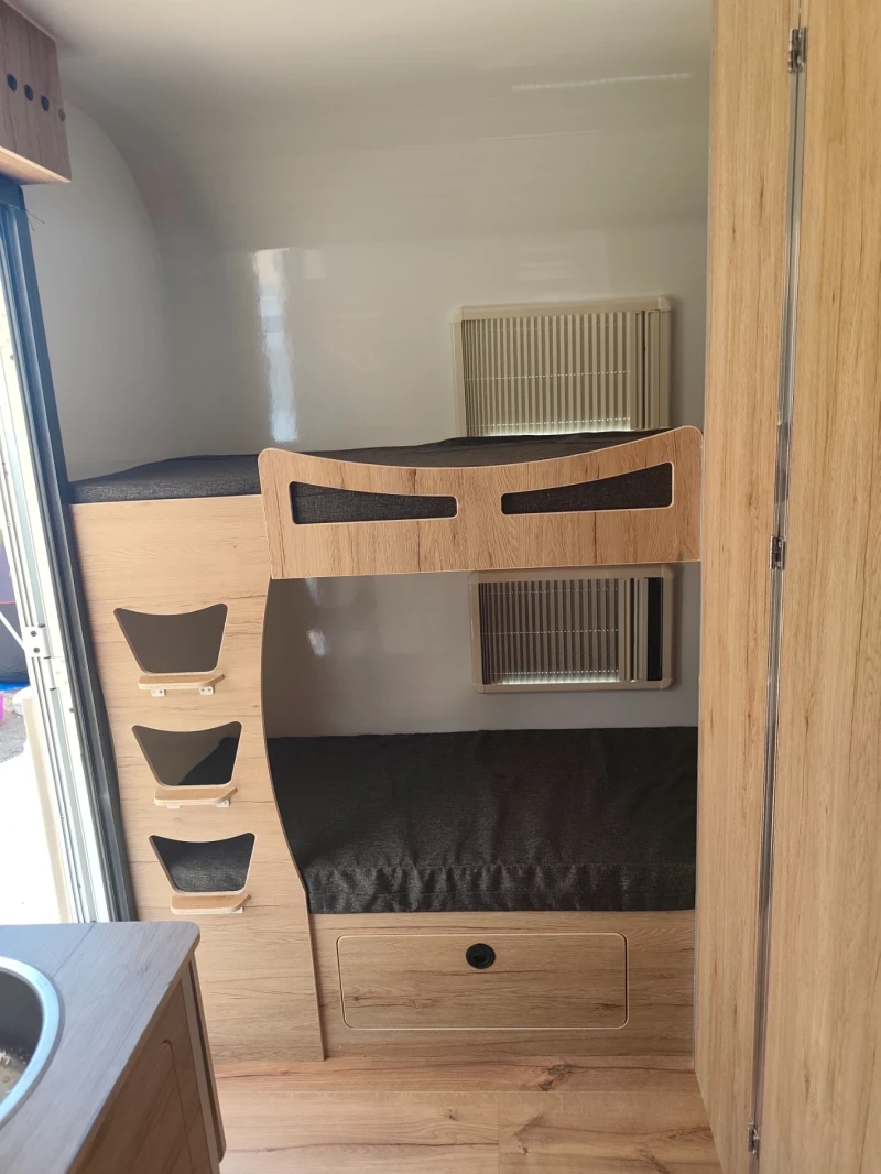 Каравана Други 414C НОВА с всички екстри и гаранция, снимка 5 - Каравани и кемпери - 52770464