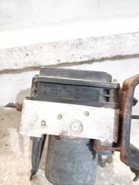 ABS Тойота 2.2 d-4d, снимка 3