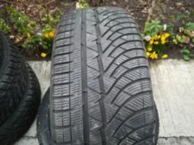 Гуми Зимни 225/45R18, снимка 1